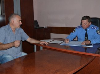 У Тячеві тимчасово виконуючий обов’язки начальника ДАІ Закарпаття спілкувався з місцевими мешканцями