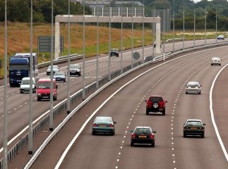 Україна планує спростити процедуру автоперевезень з Угорщиною: що зміниться