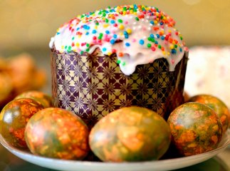 Рецепт паски з цукатами та родзинками