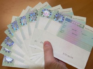 Бажаючі отримати шенгенську візу влаштували сутичку під Словацьким консульством (ВІДЕО)