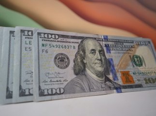 Курс валют в обмінниках: скільки коштує долар та євро 15 травня