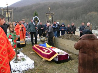 На Воловеччині попрощались із загиблим бійцем АТО Віталієм Горбатюком