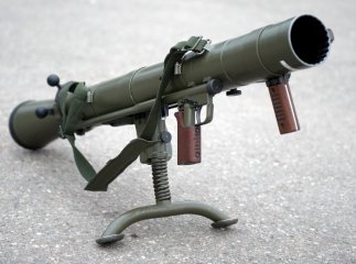 На Закарпатті невідомі обстріляли супермаркет з гранатомета