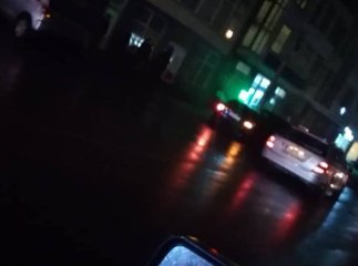 Водій на "Мерседесі" врізався у стовп лінії електропередач