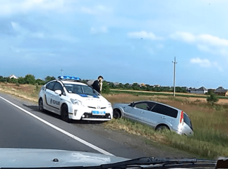 Біля Ракошина легковик з’їхав у кювет