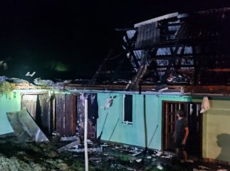 На території приватного обійстя загорілися дві об’єднані між собою надвірні споруди На території приватного обійстя загорілися дві об’єднані між собою надвірні споруди