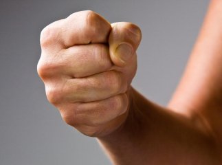 Ревнощі з фатальними наслідками — чоловік помер після удару головою Ревнощі з фатальними наслідками — чоловік помер після удару головою