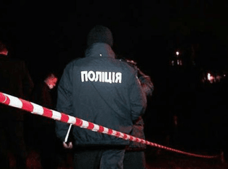 У будинку знайшли мертве подружжя