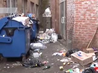 Конфлікт торгового центру та стоматологічної поліклініки призвів до смороду у центрі Ужгорода