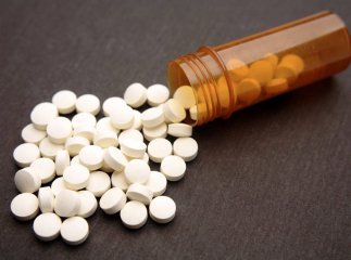 Ужгородські поліцейські затримали молодика, у якого знайшли рідкісні нарковмісні таблетки