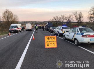 Моторошна автотроща на Мукачівщині: за кермом однієї з машин був молодий поліцейський