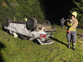 Вночі закарпатська родина потрапила в страшну аварію. Загинула дитина
