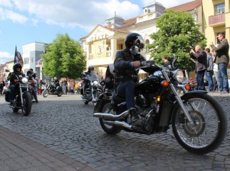 Байкери проїхались вулицями Мукачева