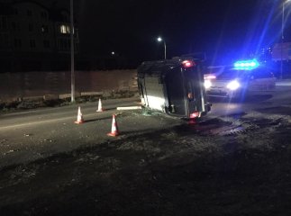 В Ужгороді перекинулась автівка