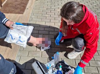 Із чоловіком, який працював у саду, трапився нещасний випадок