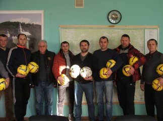 Голова Мукачівської РДА зустрівся з представниками 11 футбольних команд району