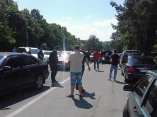 Невирішене питання "пересічок" призвело до перекриття дороги