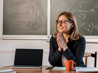 Закарпатським вчителям підвищать зарплату з 1 січня: на скільки саме