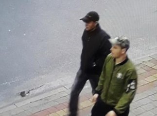 У Хусті затримали хуліганів, які зламали 15 сакур