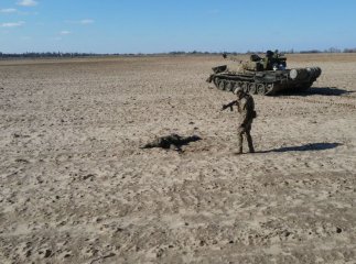 Окупант здався у полон разом з танком, щоб його не розстріляли