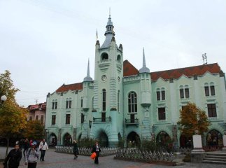 У Мукачеві скликають позачергову сесію міськради