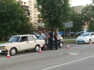 В Ужгороді іномарка "Ford" влетіла в "сімку"