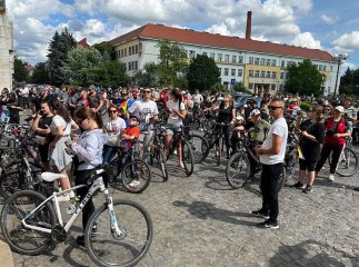 В Ужгороді відбувся благодійний велозаїзд