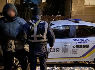 В Ужгороді чоловік проник на територію стоматологічної клініки