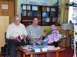 Щомісяця у місті "відкривають книгу"