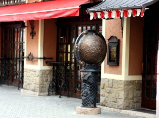 В обласного центру Закарпаття з’явився свій глобус (ВІДЕО)