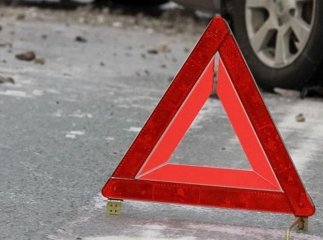 На закарпатця наїхав автомобіль, коли він вийшов із автобуса