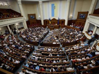 Частину депутатів пропонують утримувати довічно: скільки на це треба грошей