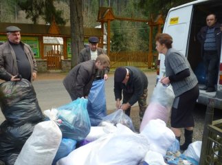 Працівники НПП "Синевир" зігріли закарпатських військових (ФОТО)