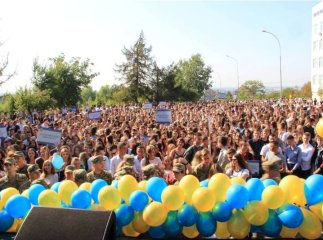 Як в УжНУ День знань відзначили