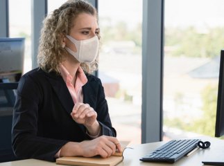 Частина українців із понеділка може залишитися без роботи