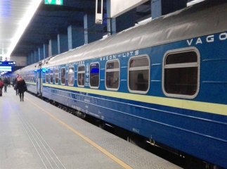 Якщо будете їхати у Варшаву чи Будапешт: графік руху потягів та ціна квитків на грудень