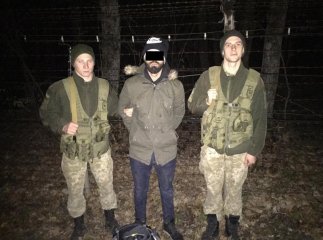 Опівночі на Ужгородщині виявили нелегала