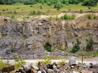 На Ужгородщині завалився кам’яний кар’єр: є жертва