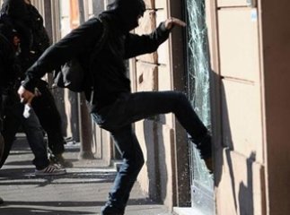 У Мукачеві пограбували магазин на 40 тисяч гривень
