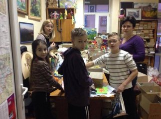 Маленькі ужгородці стали Миколайчиками для закарпатських військових (ВІДЕО)