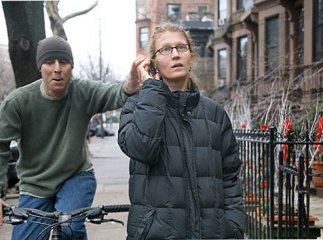 В мешканки Ужгорода вкрали телефон, коли вона по ньому розмовляла