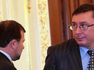"Генпрокурор представляв свого ставленика на Закарпатті у звичній манері циркової клоунади", – Балога