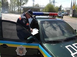 Інспекторам ДАІ знадобилася година аби повернути власнику викрадений автомобіль