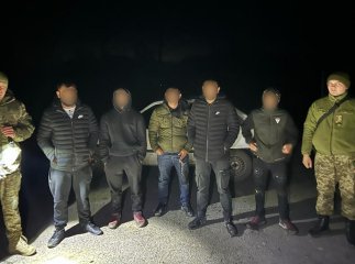 Прикордонники затримали 15 українців, які примували до ЄС