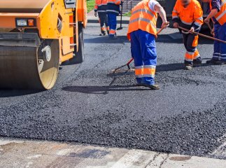 Біля села Середнє на трасі Київ-Чоп можливе уповільнення руху: триває ремонт