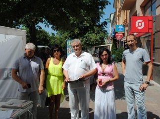 На другу річницю ув’язнення Тимошенко мукачівські опозиціонери збирали підписи до Європейського суду (ФОТО)