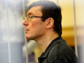 Луценко: "Прошу після оголошення мого останнього слова і мене відпустити додому"