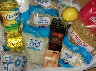 Як українцям отримати продовольчі набори: оприлюднено контакти, де можна це дізнатись