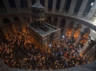 В Єрусалимі вже зійшов Благодатний вогонь