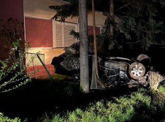 В Ужгороді водій перекинувся на автомобілі В Ужгороді водій перекинувся на автомобілі